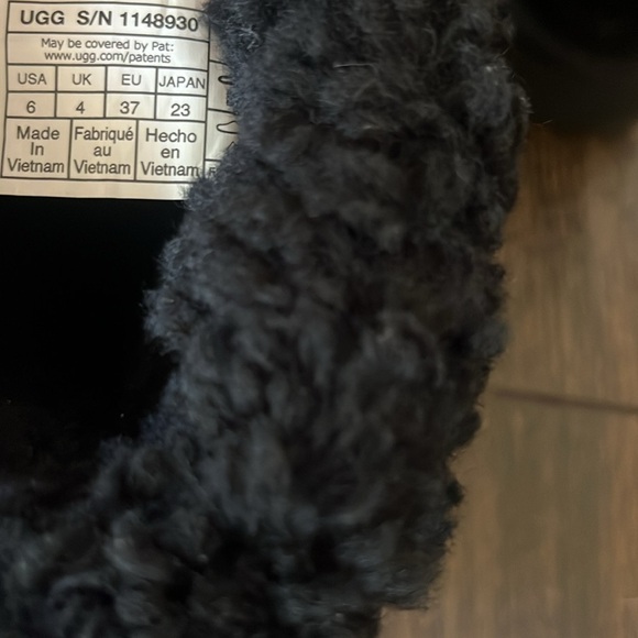 NWT UGG Mini Braided Boots! - Picture 6 of 7